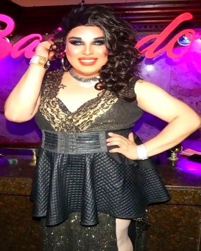 Nayyib Reina — Animadora y Transformista Club de Princesas Santiago