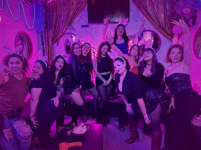Grupo femenino despedida soltera Santiago