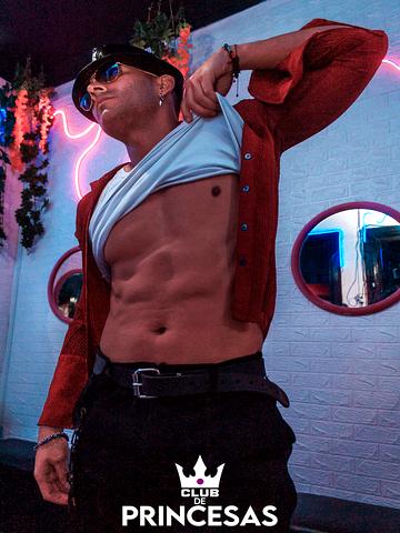 Vedetto El Latino — Club de Princesas Santiago